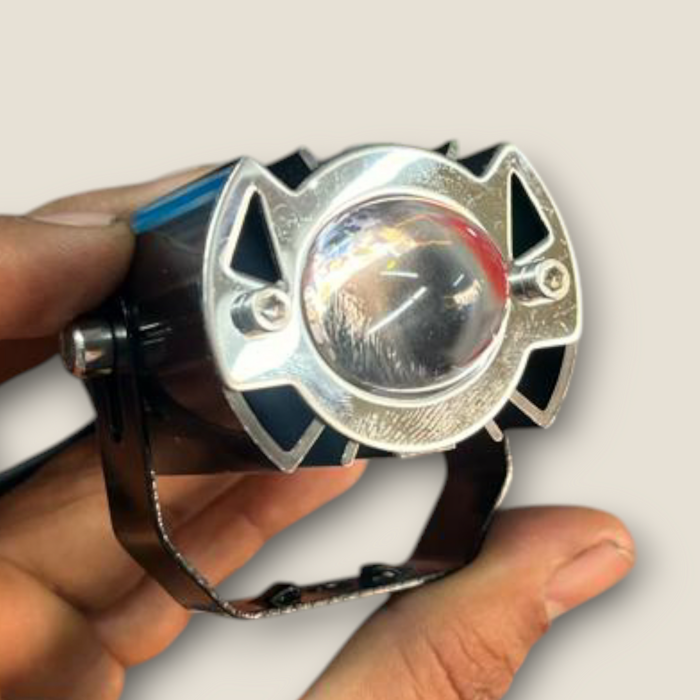 HJG G-16 40W Metal Body With Red Devil Eye Fog Light (pack of 1)
